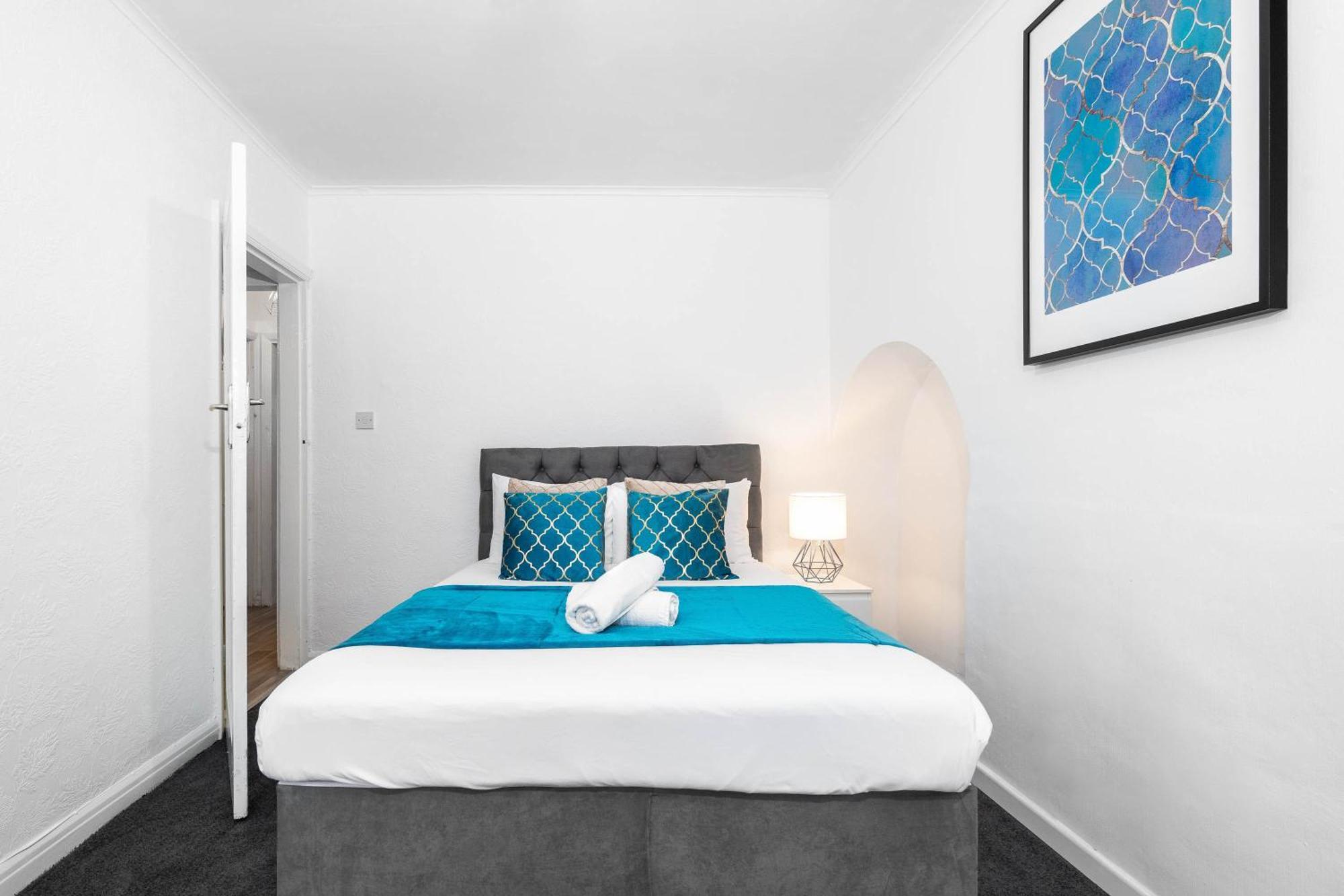 4 Bedroom House - Accommodates 7 - Garden - Parking - Netflix - Wifi - 559T Birmingham Dış mekan fotoğraf