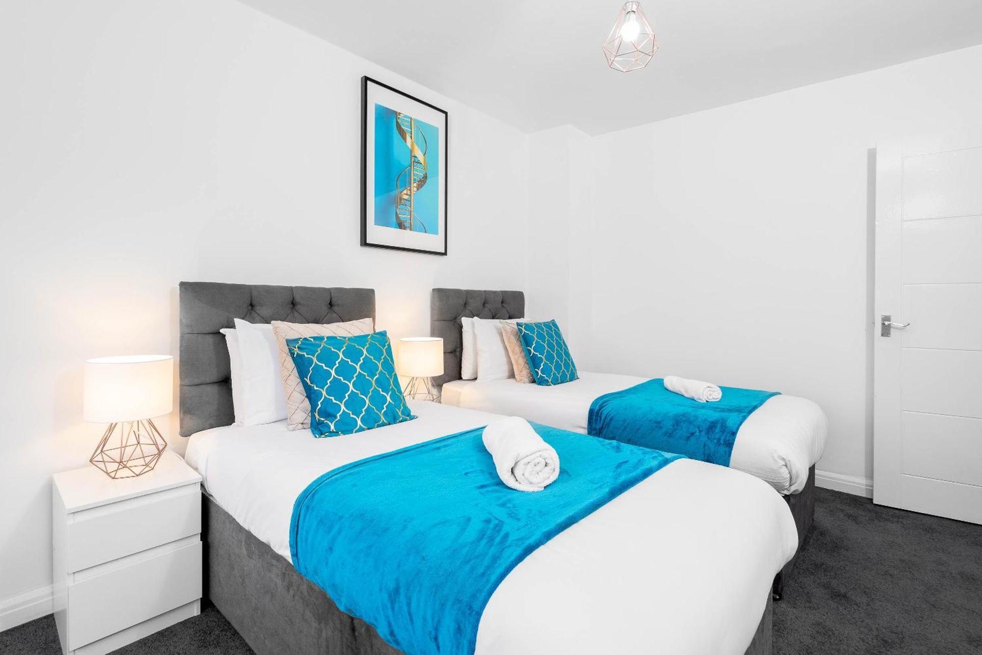4 Bedroom House - Accommodates 7 - Garden - Parking - Netflix - Wifi - 559T Birmingham Dış mekan fotoğraf